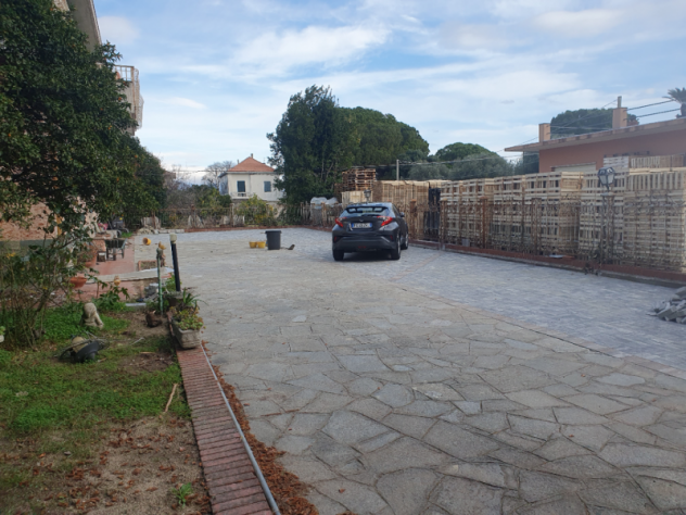 REGIONE PONTELUNGO DUE GRANDI TRILOCALI IN VILLA - Foto 5