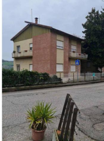 Immobile in asta di 119 m² con più di 5 locali e box auto in vendita a Montottone - Foto 3