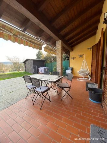 Varano Borghi - villetta a schiera quasi completamente indipendente - Foto 2