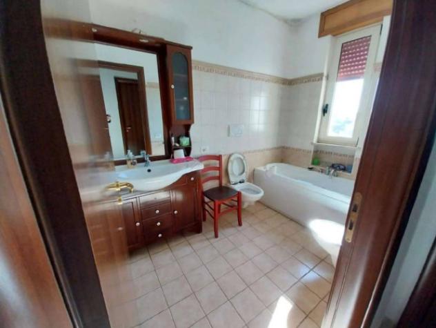 Immobile in asta di 160 m² con più di 5 locali e box auto in vendita a Ugento - Foto 9
