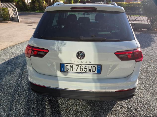 Volkswagen Tiguan 2.0 TDI 150 CV SCR DSG Life - Foto 6