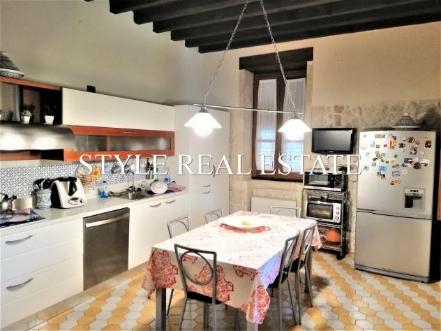 CASALE SICILIANO CON AMPIO GIARDINO IN CITTA' - Foto 9