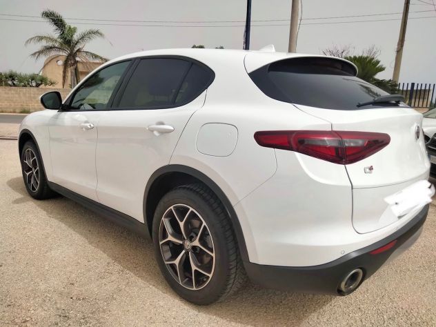 ALFA ROMEO STELVIO BIANCA 2.2 190 CV Q4 SPORT-TECH - Foto 3