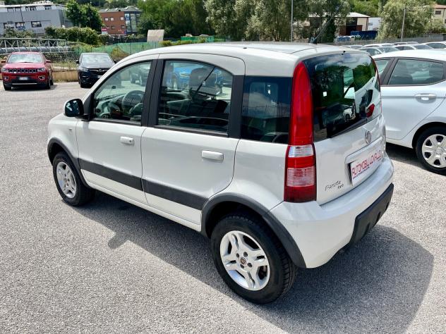 Fiat Panda 1.3 MJT 4x4 BLOCCAGGIO DIFF.-5POSTI - Foto 4