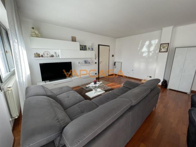 FANTASTICO TRILOCALE CON TERRAZZO