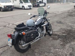 SUZUKI VL 250 INTRUDER