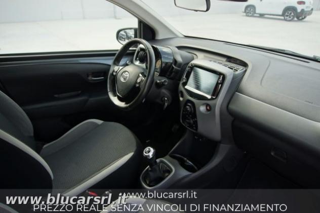 TOYOTA Aygo 1.0 VVT-i x-play rif. 23903361 - Foto 10