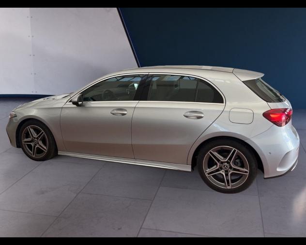 Mercedes-Benz Classe A - W177 2023 A 180 Edition AMG Line auto - Foto 9