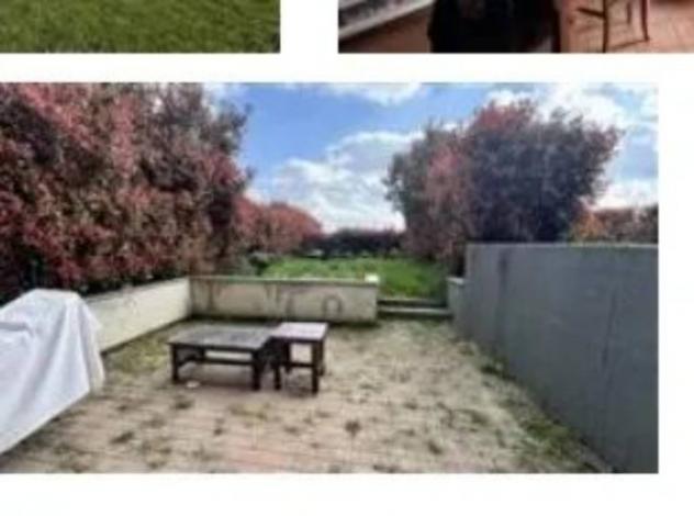 Immobile in asta di 91 m² con più di 5 locali e box auto doppio in vendita a Oleggio - Foto 2