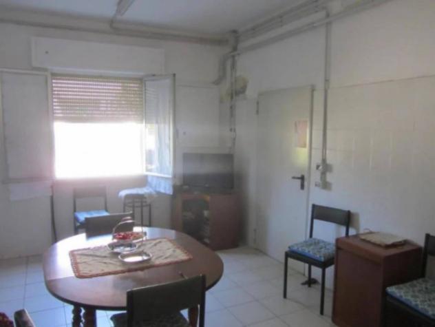 Immobile in asta di 425 m² con più di 5 locali e box auto in vendita a Pesaro - Foto 19