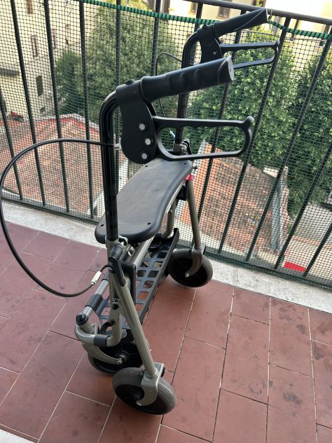 Deambulatore per anziani originale WIMED Girello Rollator - Foto 4