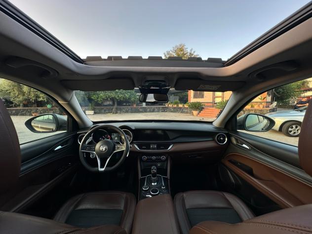 Alfa Romeo Stelvio 2.2 Turbodiesel 180 CV AT8 RWD Executive - Foto 9