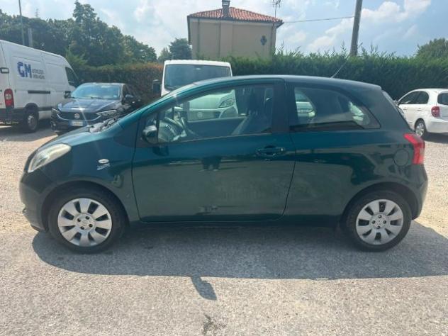 TOYOTA Yaris 1.0 3 porte Sol rif. 23940654 - Foto 2