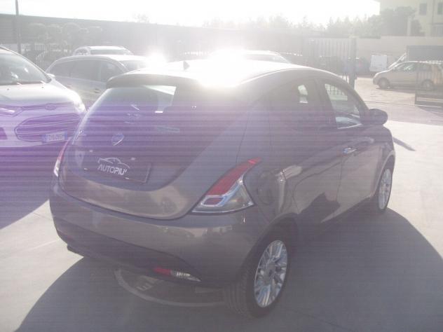 Lancia Ypsilon 1.2 69 CV 5 porte S&S Gold - 2014 - Foto 5