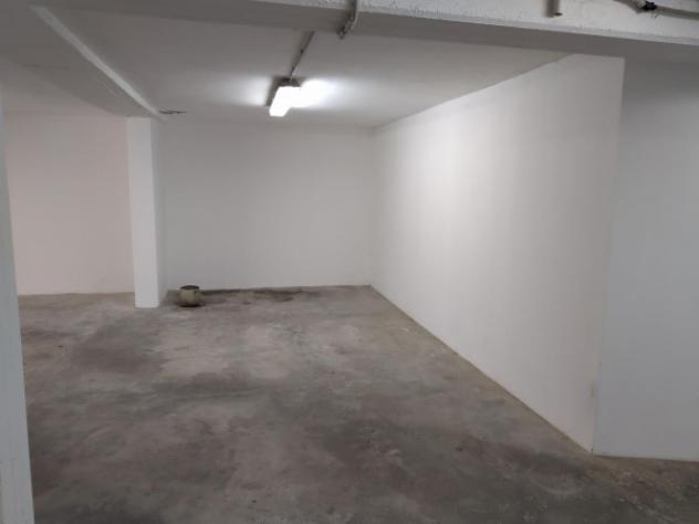Immobile di 90 m² in vendita a Carpi