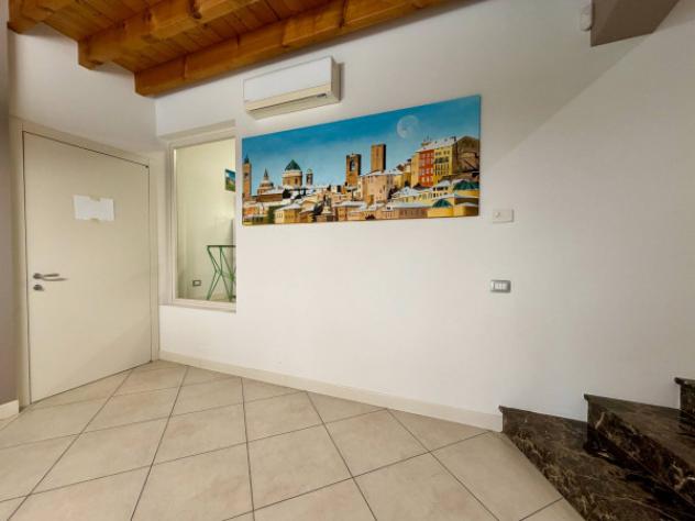 Immobile di 270 m² con più di 5 locali in vendita a Bergamo - Foto 10