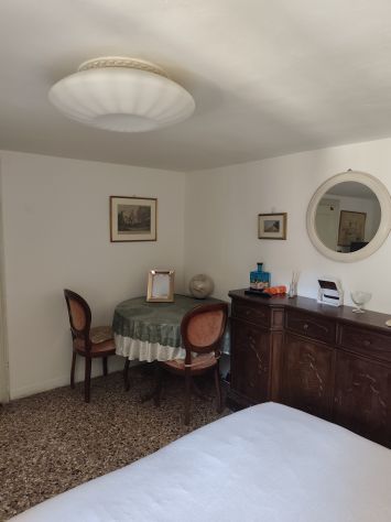 Affittasi stanza doppia ad uso singolo o doppio