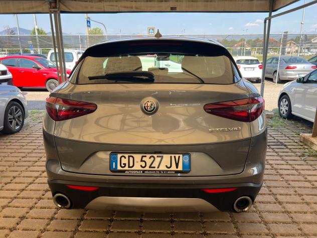 Alfa Romeo Stelvio 2.2 Turbodiesel 160 CV AT8 RWD Super - Foto 5