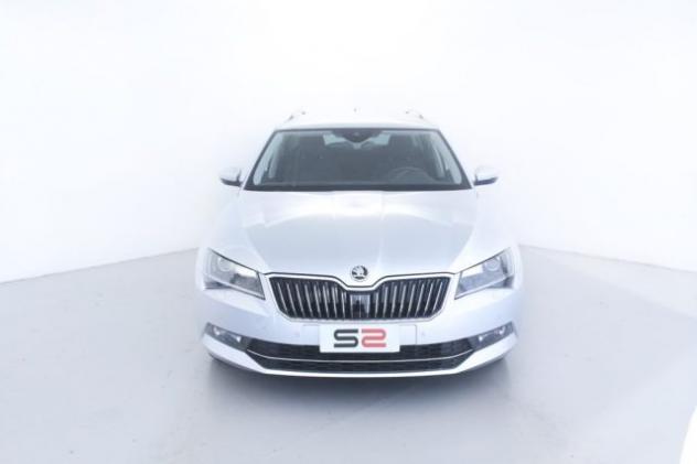 SKODA Superb 2.0 TDI 190 CV SCR DSG 4x4 Wagon Executive rif. 20708164 - Foto 2