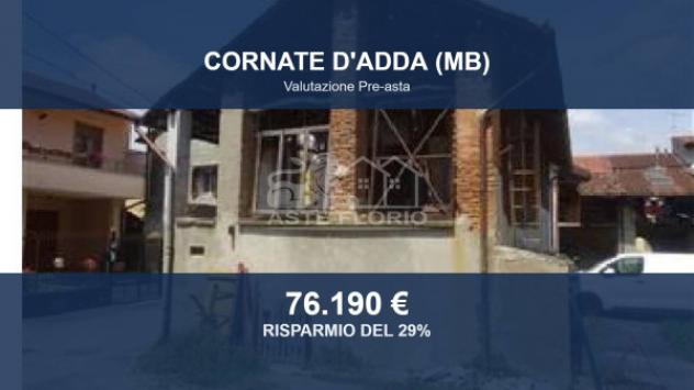 Immobile in asta di 92 m², box auto in vendita a Cornate d'Adda
