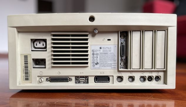 Apple Power Macintosh 7100/66 AV - Foto 3