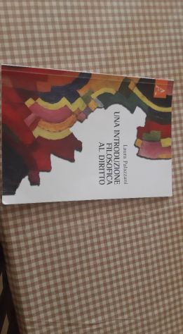 UNA INTRODUZIONE FILOSOFICA AL DIRITTO