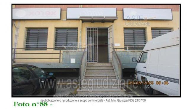 IMMOBILI-IMMOBILE COMMERCIALE-via Giuseppe Mercalli 2