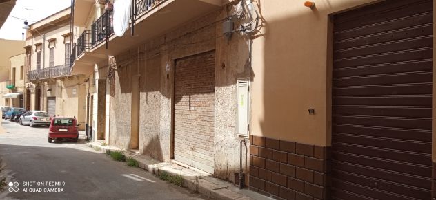 Locale ad uso commerciale