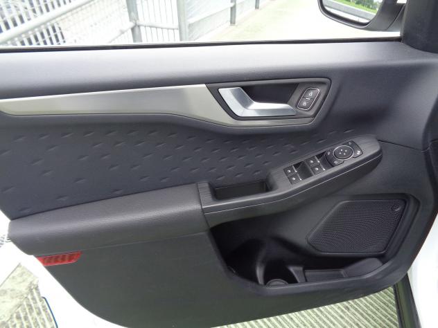Ford Kuga Kuga 2.5 phev Titanium 2wd 225cv e-shifter - Foto 9