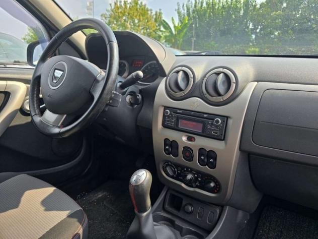 Dacia Duster 1.6 BENZINA 4X2 110CV PRESTIGE PACK SPORT - Foto 7