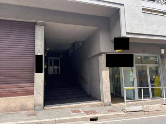 Immobile in asta di 140 m² con più di 5 locali in vendita a Somma Lombardo - Foto 2