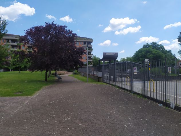 SAN RAFFAELE OSPEDALE DI FRONTE MONOLOCALI BREVI PERIODI