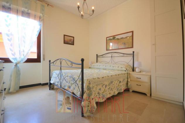 Trilocale con terrazzo in Borgo Coscia - Foto 10