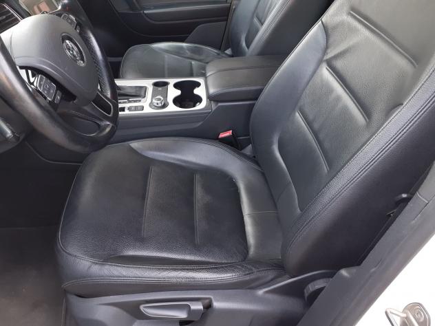 Volkswagen Touareg 3.0 TDI tiptronic Executive-GARANZIA-1°PROP - Foto 10