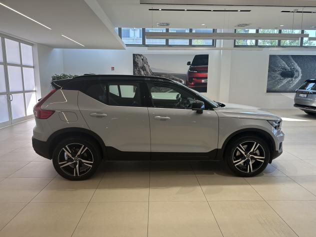 Volvo XC40 Recharge T5 Plug-in Hybrid Recharge R-Design - Foto 4