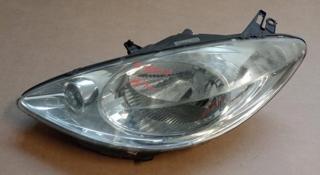 PROIETTORE SX CROMATO (Da Lucid.) 999-U1296575 Parti elettriche  Fanaleria  Proiettori  Proiettore ant. PEUGEOT - 1007 - 01-04-2005 - 01-06-2010
