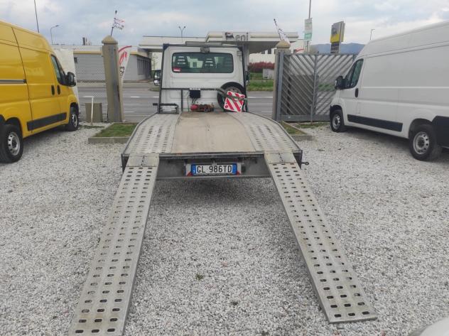 Iveco Daily C25C 29L12 2.3 115CV PATENTE B - Foto 6
