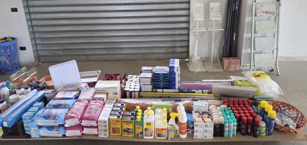 STOCK SANITARI LAVATOI CERAMICA+ARTICOLI FERRAMENTA CASALINGHI - Foto 6