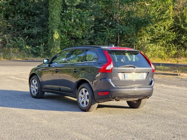 Volvo XC 60 XC60 D5 AWD Geartronic Summum CV-215 E5 Automatico 2012 - Foto 4