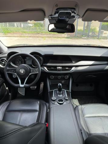 Alfa Romeo Stelvio 2.2 Turbodiesel 210 CV AT8 Q4 Executive - Foto 10