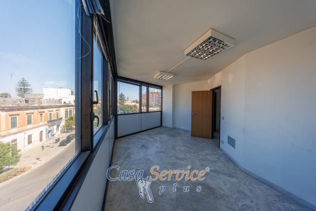 Lecce centro – Uffici in Viale Otranto, a pochi passi da Piazza Mazzini - Foto 8