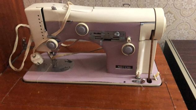 Vendo splendida macchina da cucire vintage Necchi Supernova Julia 534 - Foto 2