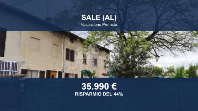 Immobile in asta di 164 m² con più di 5 locali e box auto in vendita a Sale