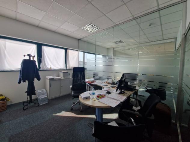 Immobile di 3577 m² con più di 5 locali in affitto a Settimo Milanese - Foto 11