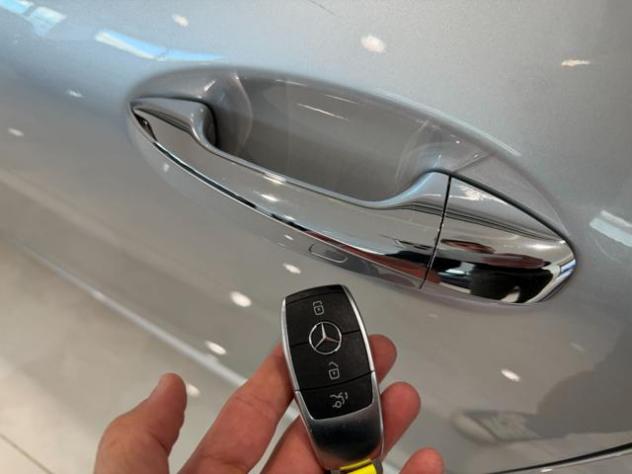 MERCEDES-BENZ CLA 200 d Automatic Shooting Brake AMG Line Premium TETTO rif. 23956822 - Foto 6