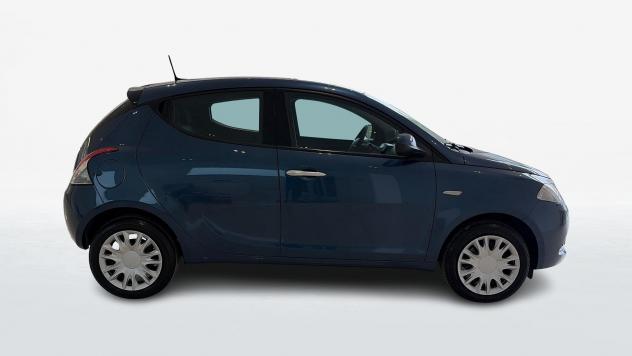 Lancia Ypsilon III 2021 HYBRID 5 PORTE 1.0 - Foto 4