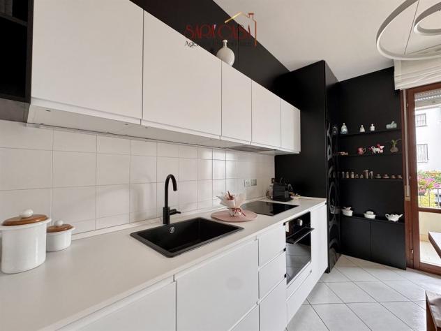 Splendido appartamento con tavernetta e giardino esclusivo - Foto 8