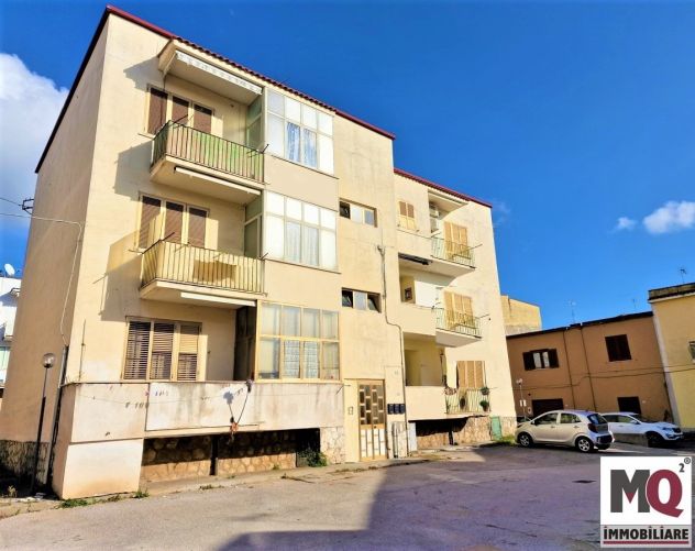 APPARTAMENTO IN PIENO CENTRO - VIA GIARDINI - MONDRAGONE - Rif. V2857