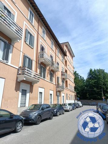 tre locali con ampio cantina. - Foto 2