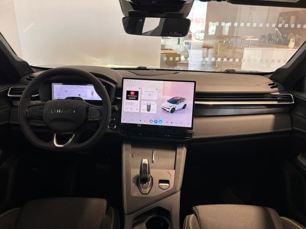 Lynk&co 01 PHEV Core - Foto 4